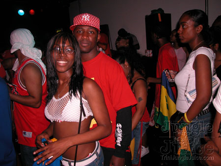 cocoyea_redwhiteblack-04