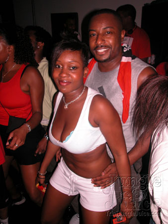 cocoyea_redwhiteblack-05