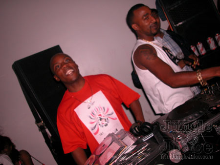 cocoyea_redwhiteblack-07