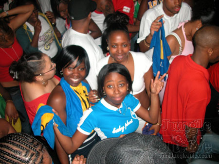 cocoyea_redwhiteblack-21