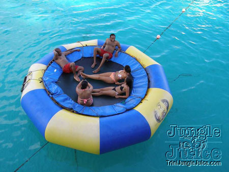 2-booze_cruise_2006-02