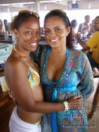 2-booze_cruise_2006-11