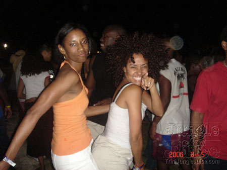 3-baje_fete_2006-01