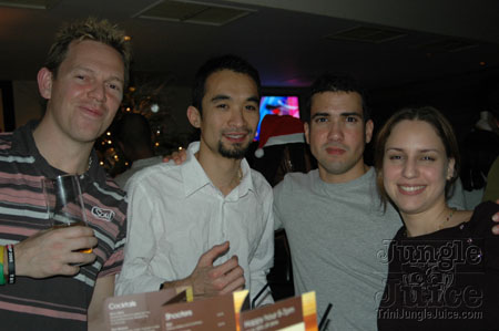 danclair_xmas_party_2006-19