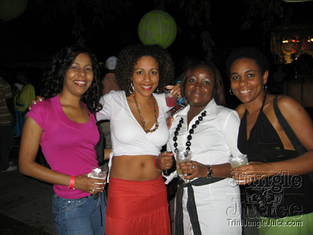 miami_flygirls_fiesta-11