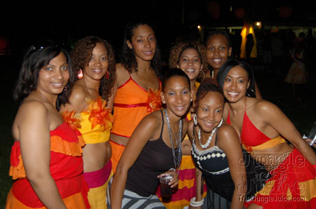miami_flygirls_fiesta-23
