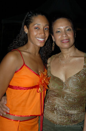 miami_flygirls_fiesta-24