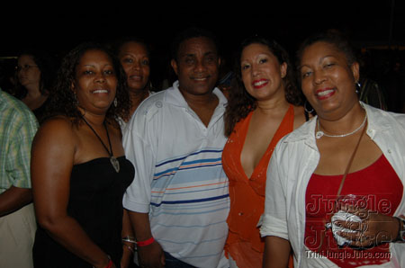 miami_flygirls_fiesta-32