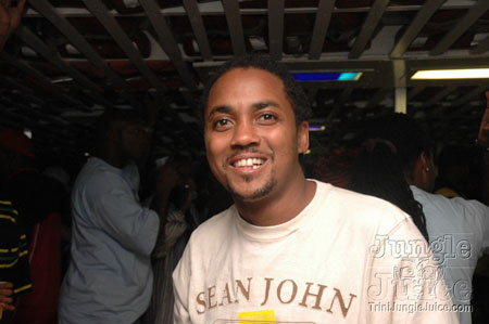 foreign_bass_boatride_2006-12