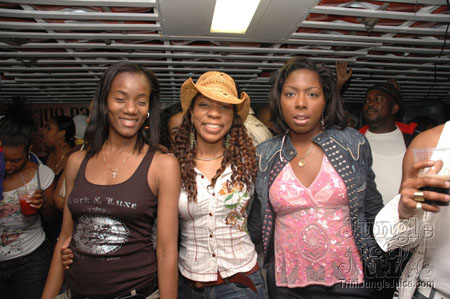 foreign_bass_boatride_2006-19