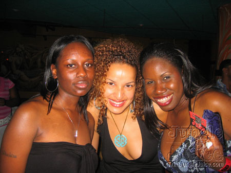 fresh_fete_fri_may06-04