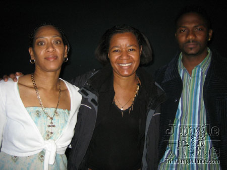 fresh_outta_carnival-032