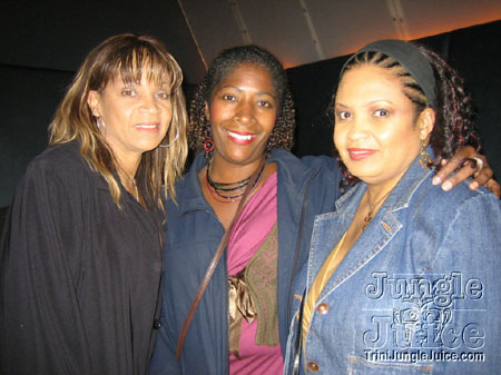 fresh_outta_carnival-037