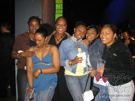 fresh_outta_carnival-050