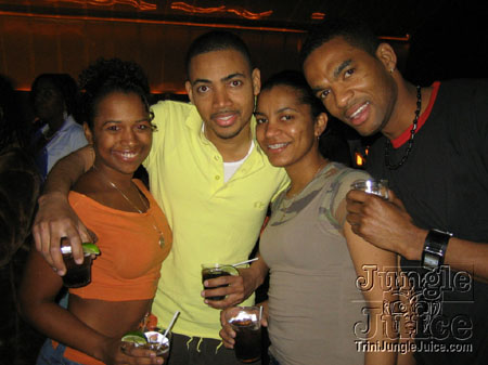 fresh_outta_carnival-057