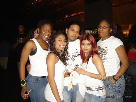 fresh_outta_carnival-080