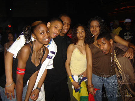 fresh_outta_carnival-099