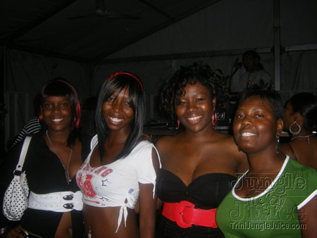 genx_scruples_thanks_2006-26