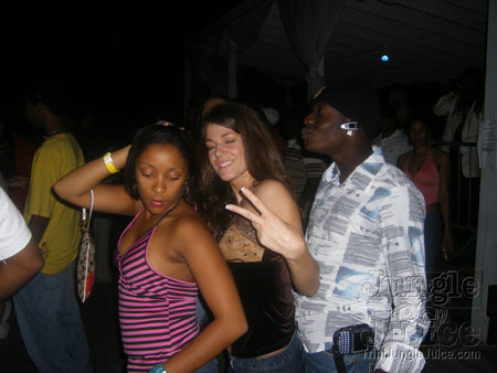 genx_scruples_thanks_2006-30