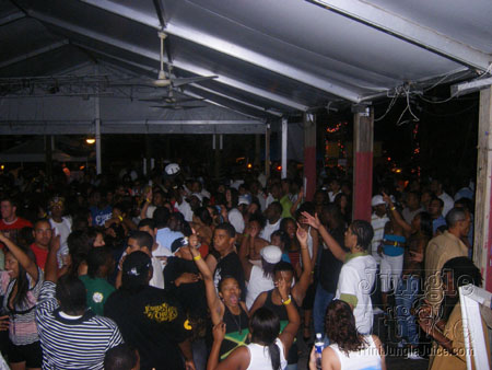 genx_scruples_thanks_2006-39