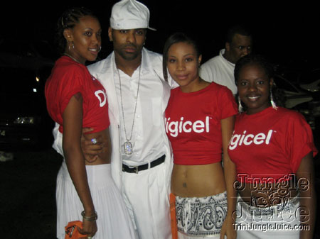 glow_exotica_2006-14