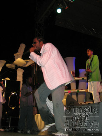 glow_exotica_2006-19