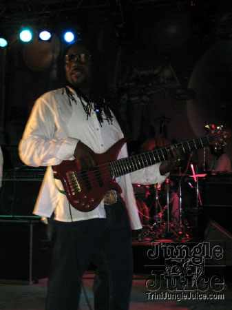 glow_exotica_2006-38