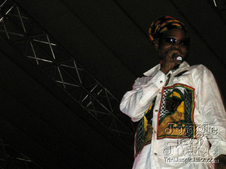 glow_exotica_2006-42