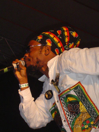 glow_exotica_2006-43