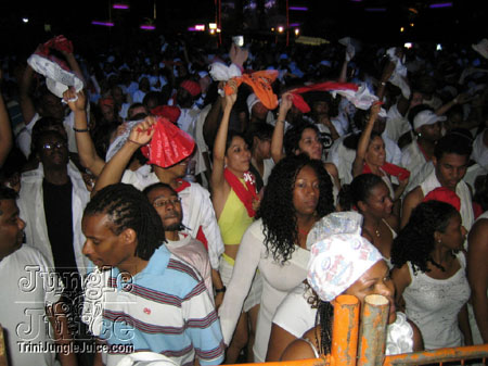 glow_exotica_2006-44