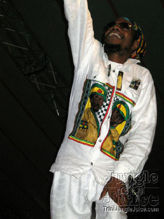 glow_exotica_2006-45