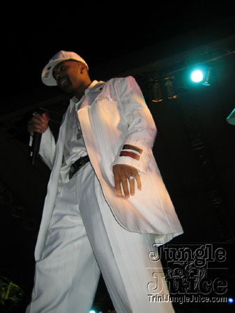 glow_exotica_2006-49