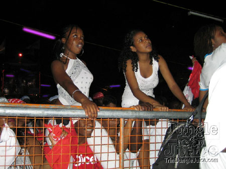 glow_exotica_2006-57