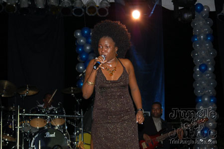 maxi_priest_may06-01