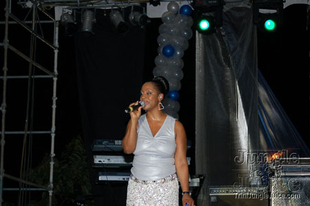 maxi_priest_may06-08