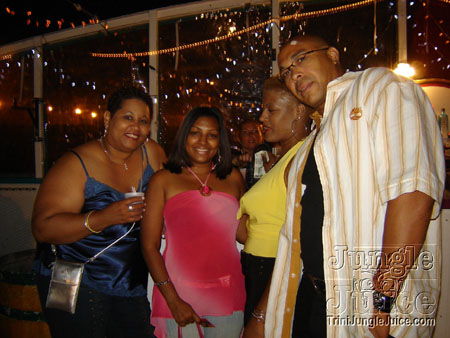 islandvybz_boatride_2006-10