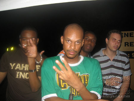 pip_and_ting_2006-35