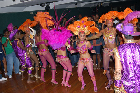 la_marche_sur_versailles-54