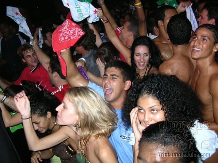 ladies_first_2006-18