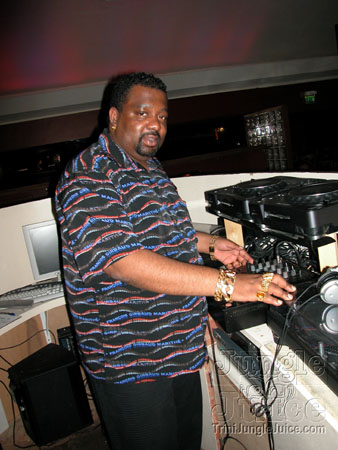 de_lime_on_the_hill-03