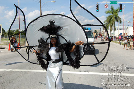 miami_carnival_2006_pt1-014