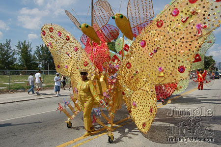 miami_carnival_2006_pt1-016
