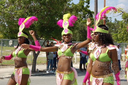 miami_carnival_2006_pt1-021