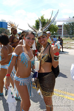 miami_carnival_2006_pt1-030
