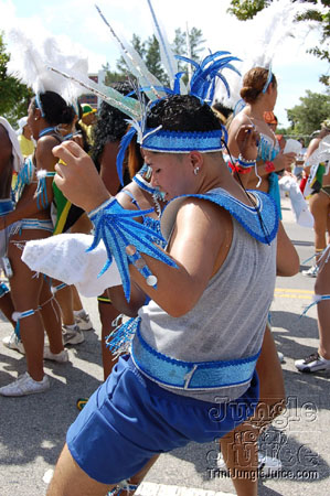 miami_carnival_2006_pt1-035