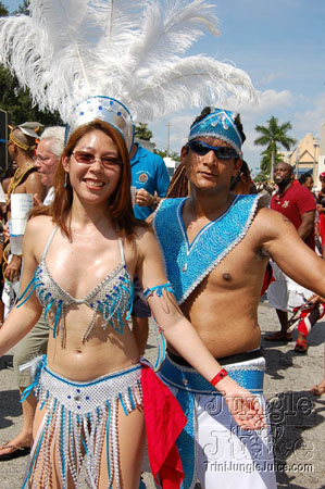 miami_carnival_2006_pt1-040