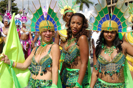 miami_carnival_2006_pt1-046