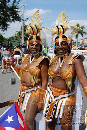 miami_carnival_2006_pt1-052