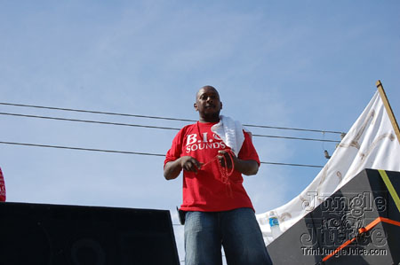 miami_carnival_2006_pt1-063