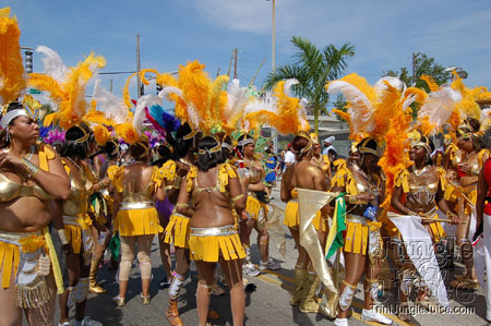 miami_carnival_2006_pt1-073